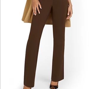 Brown New York & Company “7th avenue suiting collection” pants. Size L average.